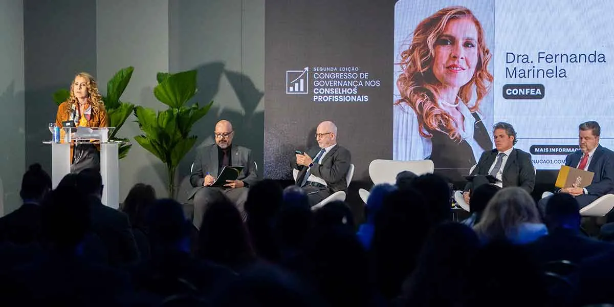 Fernanda Marinela critica indefinição nos conselhos no país