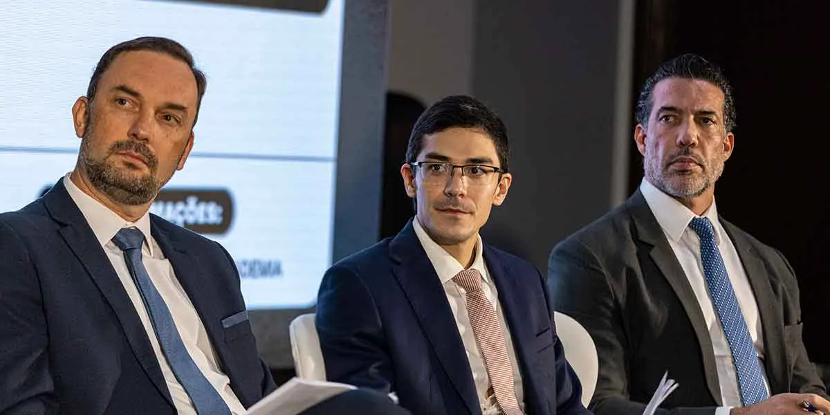 Bugarin defende conselhos profissionais voltados à sociedade
